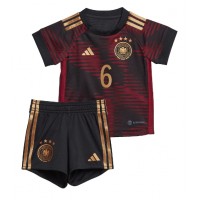 Tyskland Joshua Kimmich #6 Bortaställ Barn VM 2022 Korta ärmar (+ Korta byxor)